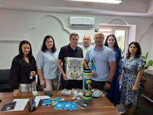 Спільне фото представників Вугледарської та Ладижинської громад