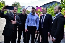 Вадим Філашкін, Віктор Микита та інші учасники заходу фотографуються