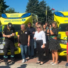 Норвезькі партнери передають Лиманській громаді автомобіль швидкої допомоги