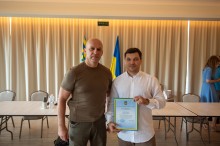 Вадим Філашкін разом із тренером з карате Ігорем Шалаумовим.