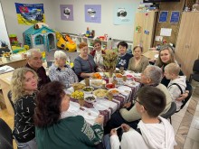 Донеччани беруть участь у святкових  заходах, зустрічах, які наповнені радістю, теплом, спогадами, підтримкою.