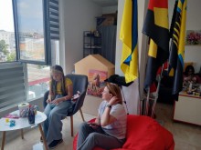 Переселенці займаються творчою діяльністю у центрі