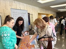 Робота локації "Ментальне здоров'я" під час виставки молодіжних ініціатив