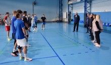 Гандболістів Донеччини на тренуванні привітав начальник управління фізичної культури та спорту ОДА Володимир Мицик