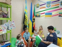 Діти з Донеччини взяли участь у пізнавальному квесті до Дня Української Державності «Моя мальовнича Україна», організованому у Центрі підтримки мешканців Торецької громади у Одесі.