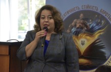 Виступ Юлії Бурцевої - керівника департаменту освіти Донецької облдержадміністрації під час Всеукраїнської науково-практичної конференції "Ідентичність. Стійкість. Боротьба"