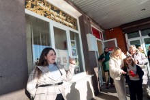 Учасники урочистого відкриття студії краси