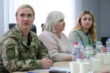 Члени координаційної ради з питань утвердження української національної та громадянської ідентичності при Донецькій ОДА.