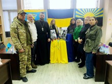 Спільне фото учасників заходу у культурному хабі "Вугледар-Волноваха" у місті Дніпро.