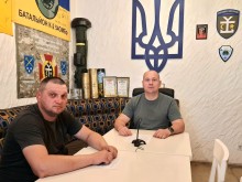 Начальник Соледарської міської військової адміністрації Сергій Гошко разом з начальником відділу з питань ветеранської політики Бахмутської районної державної адміністрації Юрієм Пономаренком взяли участь у зустрічі та привітали присутніх.