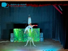 Циркова  вистава «Мавка – магія лісу» у Народному домі м. Шептицький. Акробатичні номери.