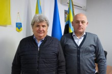 Заступник голови Донецької ОДА Юрій Винокуров та новий керівник Маріупольської районної державної адміністрації — Олександр Панасенка.