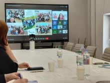 Жіночі миробудівні ініціативи мережі «Амбасадорки мирних змін» та збірка документальних нарисів «Єдині на відстані. Історії сили та стійкості Коаліції 1325 Донеччина»