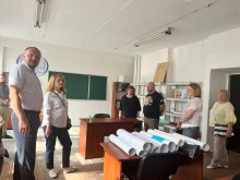 Огляд навчальної аудиторії членами робочої групи