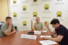 Ігор Бойко та Семен Паніотов підтримують голосування