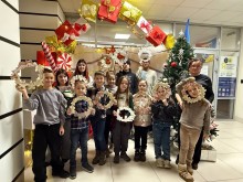 Діти-переселенці під час заходу "Різдвяне диво".