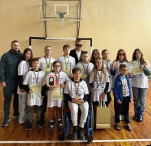 Кращі юні плавці отримали подарунки від паралімпійського чемпіона Віктора Смирнова