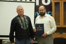 Вручення нагород та подяк освітянам під час святкування ювілею Донецького національного технічного університету у Дрогобичі