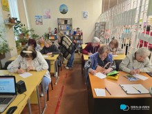 Курс "Смартфон - це легко" для бахмутян у Кременчуці