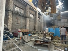 Зруйнований цех підприємства після ворожого обстрілу