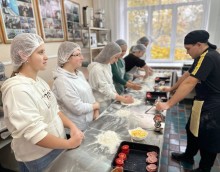 Студенти Краматорського вищого професійного училища під час практичного відпрацювання  навичок
