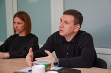 Заступник голови Донецької обласної державної адміністрації Юрій Ключка на зустрічі.