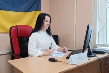 Начальник відділу обслуговування громадян № 8 (сервісний центр) управління Пенсійного Фонду України Применко Олена розповідає про реалізацію державної політики у сфері пенсійного забезпечення, надання пільг на оплату житлово-комунальних послуг, проведення щорічної фізичної ідентифікації одержувачів пенсій