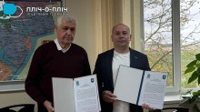 Представники громад з підписаними меморандумами.