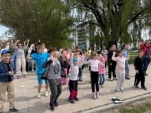 Діти-ВПО  під час активностей у межах проекту "Донеччина єднає"