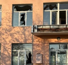 Розбиті вікна після ворожого обстрілу