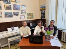 Викладачі за ноутбуком оцінюють учасників конкурсу