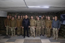 Вадим Філашкін та бійці 18-ої Слов'янської бригади НГУ із нагородами