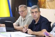 Олександр Шевченко та Павло Челпих на засіданні Ради оборони Донецької області