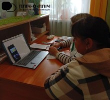 Представники громади беруть участь у тренінгу з подолання стресу