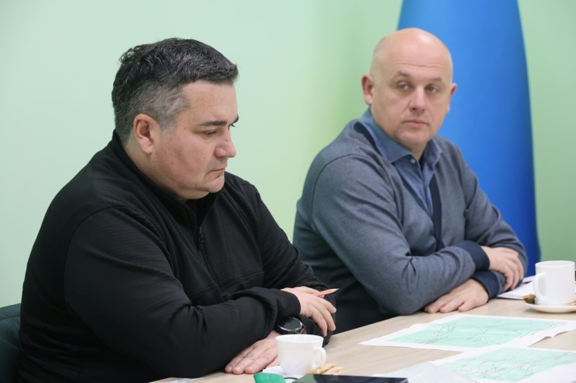 Учасники наради з головою ОДА