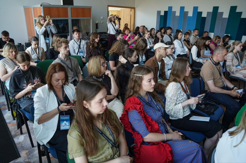 Учасники зустрічі