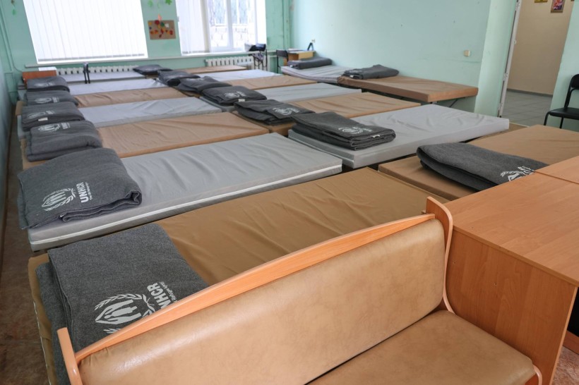 Матраси, приготовані для ночівля людей в пункті незламності