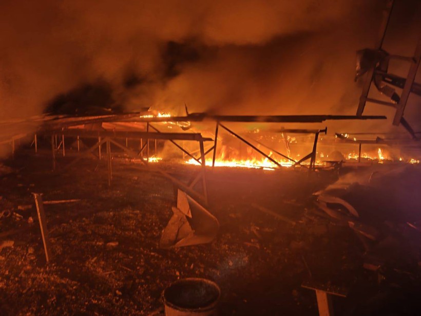 Пожежа на місці ворожого обстрілу