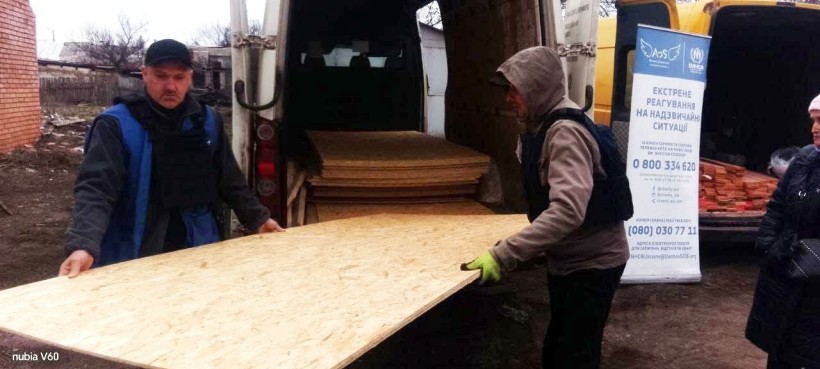 Гуманітарна допомога будівельними матеріалами