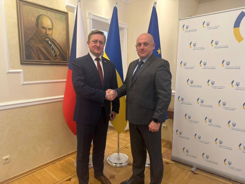Зустріч Юрія Винокурова з Надзвичайним та Повноважним Послом України в Чехії Василем Зваричем