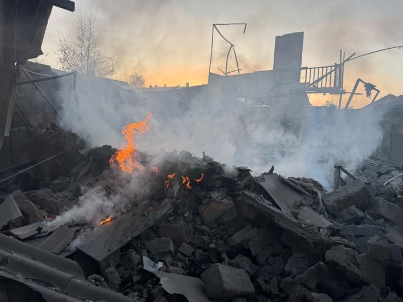 Пожежа на місці ворожого обстрілу