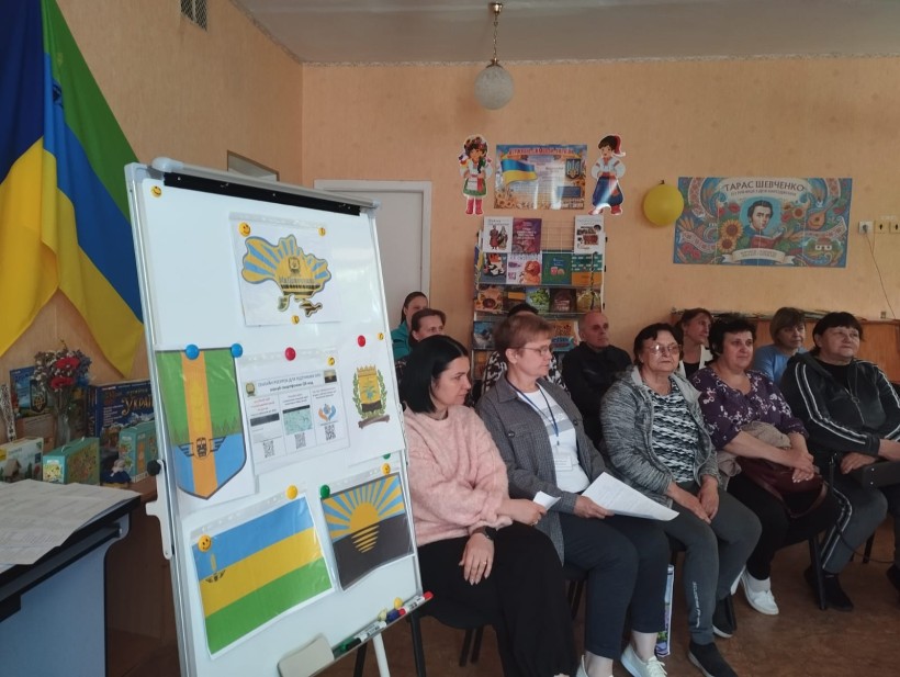 Учасники зустрічі «Безбар’єрність: крок назустріч кожному»