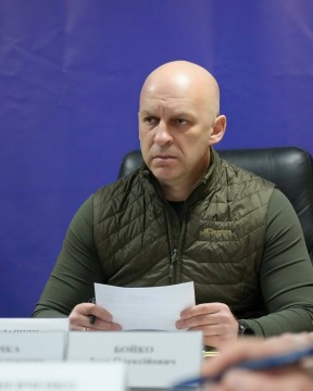 Вадим Філашкін головує під час засідання Ради оборони Донецької області