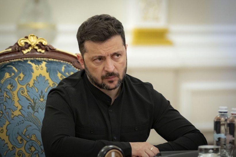 Володимир Зеленський бере участь у новому засіданні РНБО.