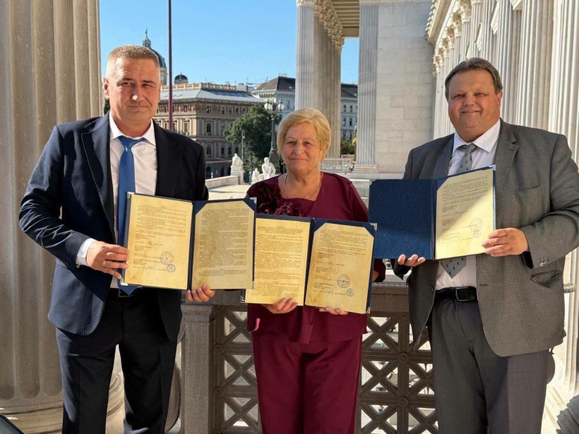 Підписання Меморандуму про співпрацю між Сіверською міською радою Бахмутського району Донецької області, Дубриницькою сільською радою Закарпатської області та містом Оллерсдорф-ім-Бургенланд