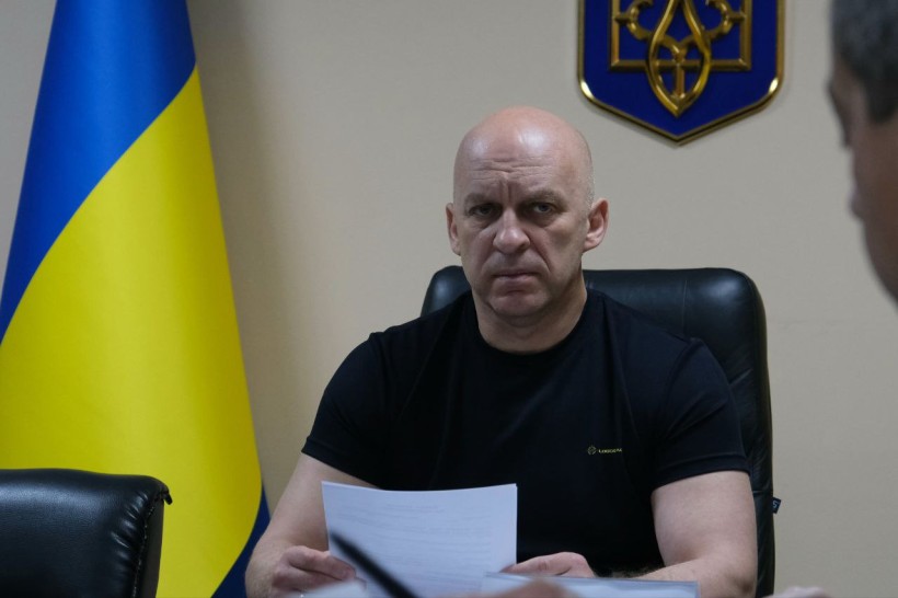 Вадим Філашкін головує на засіданні Ради оборони Донецької області.