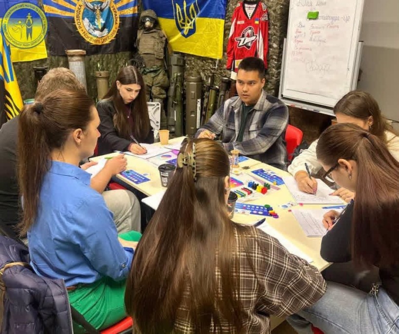 Молодь Донеччини грає в гру "Горизонт змін"