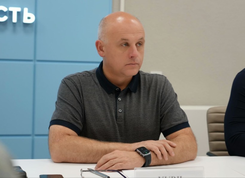 Юрій Винокуров бере участь у зустрічі з міжнародниками