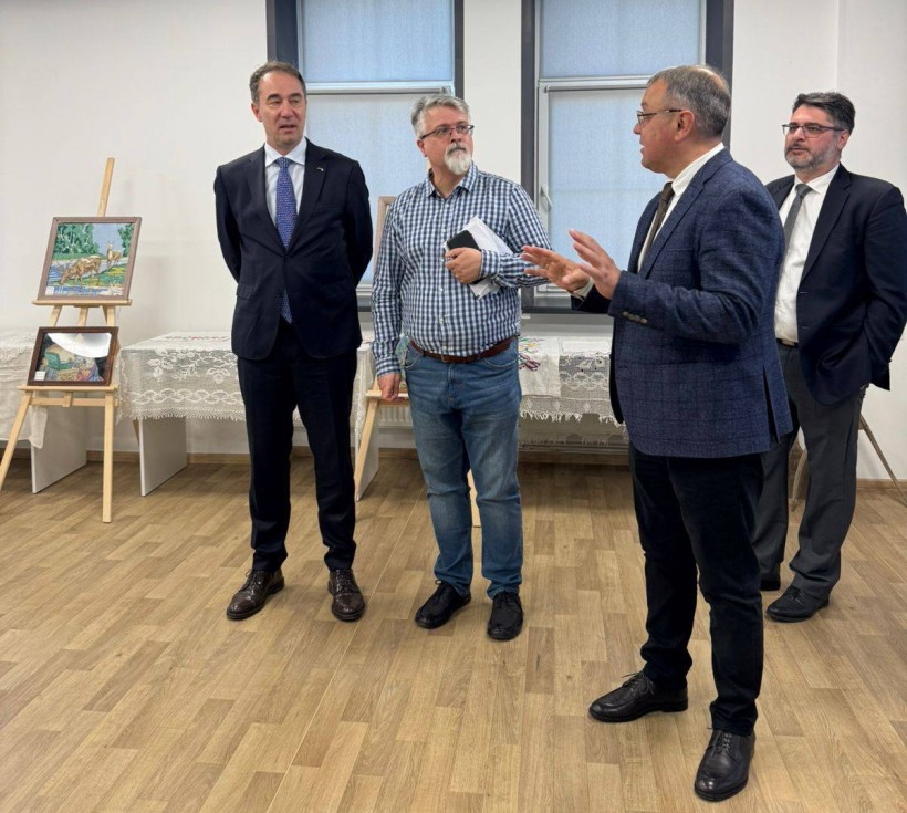Поважні гості на відкритті виставки