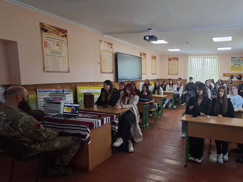 ⁠Володимир Гапун разом з Тячівською молоддю